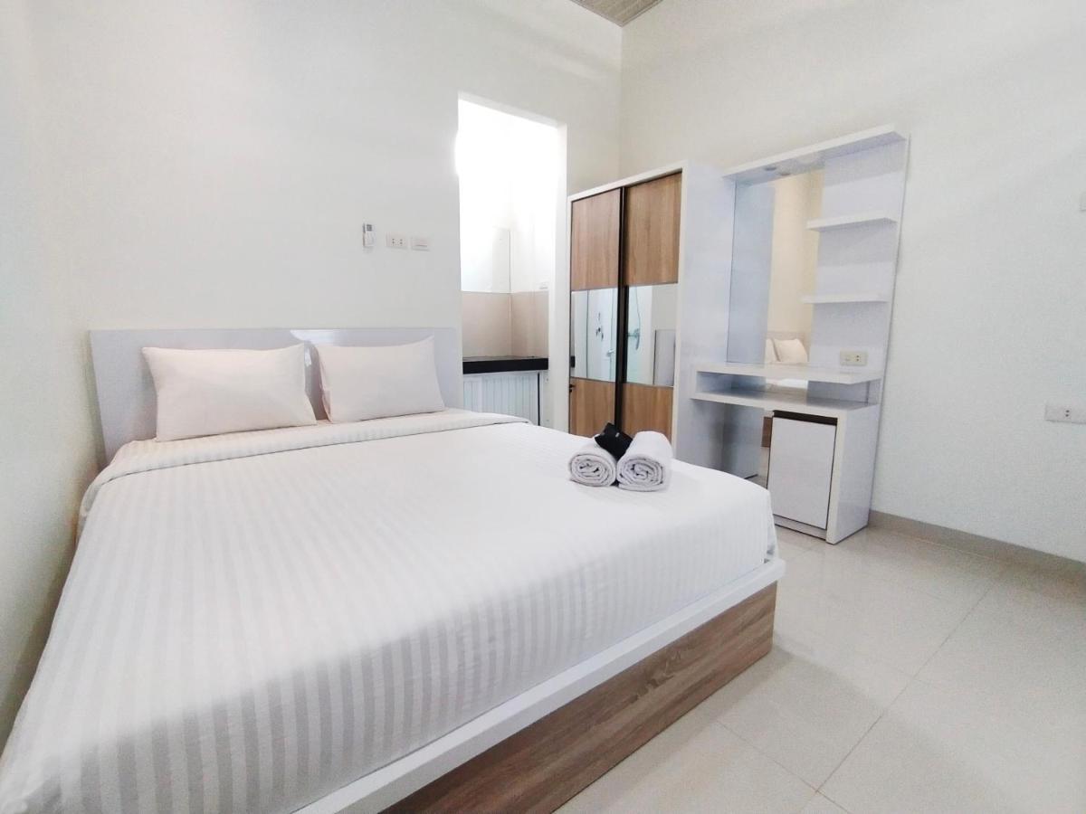 Hometown Residence Bandar Lampung Exterior foto