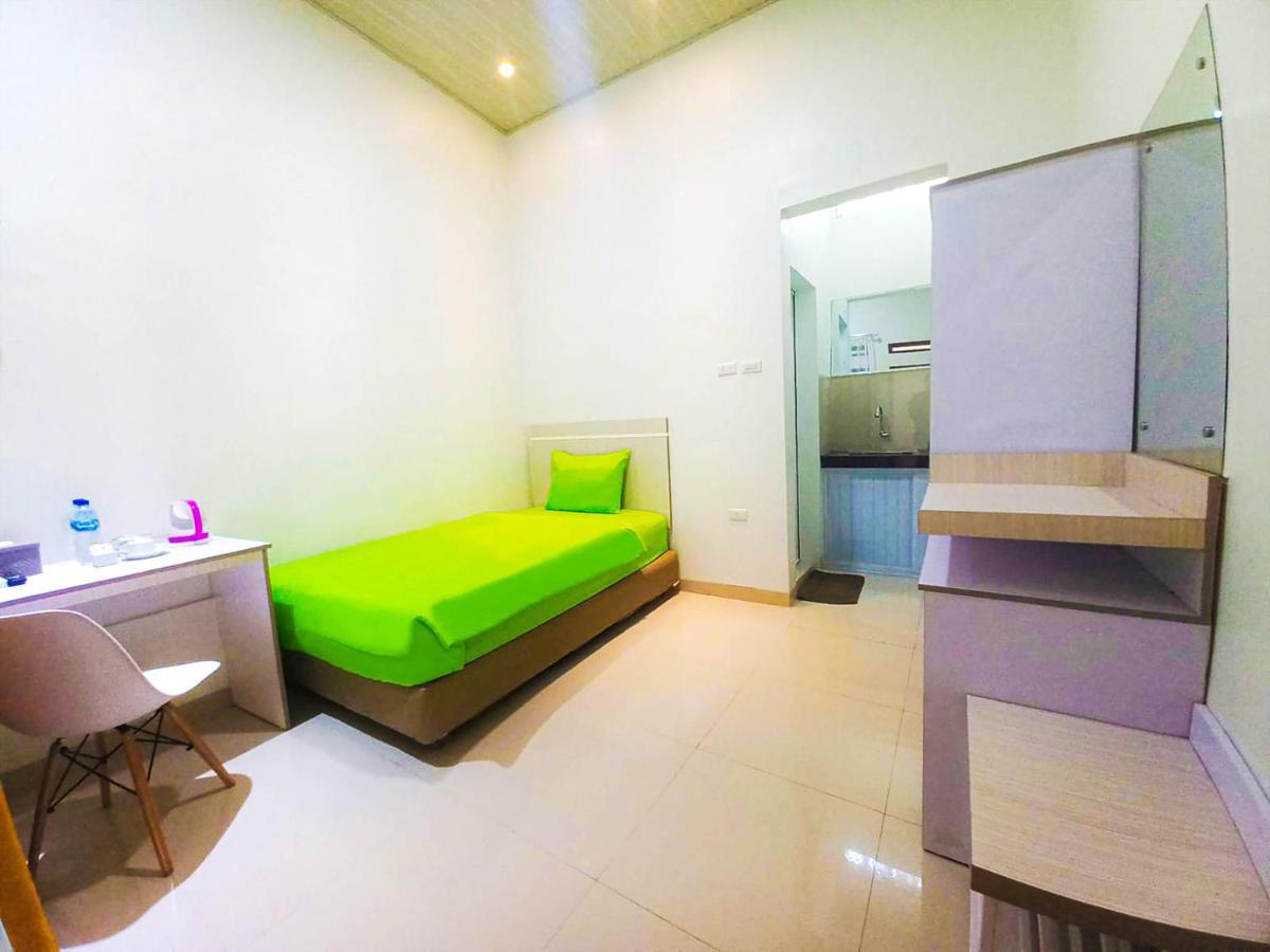 Hometown Residence Bandar Lampung Exterior foto